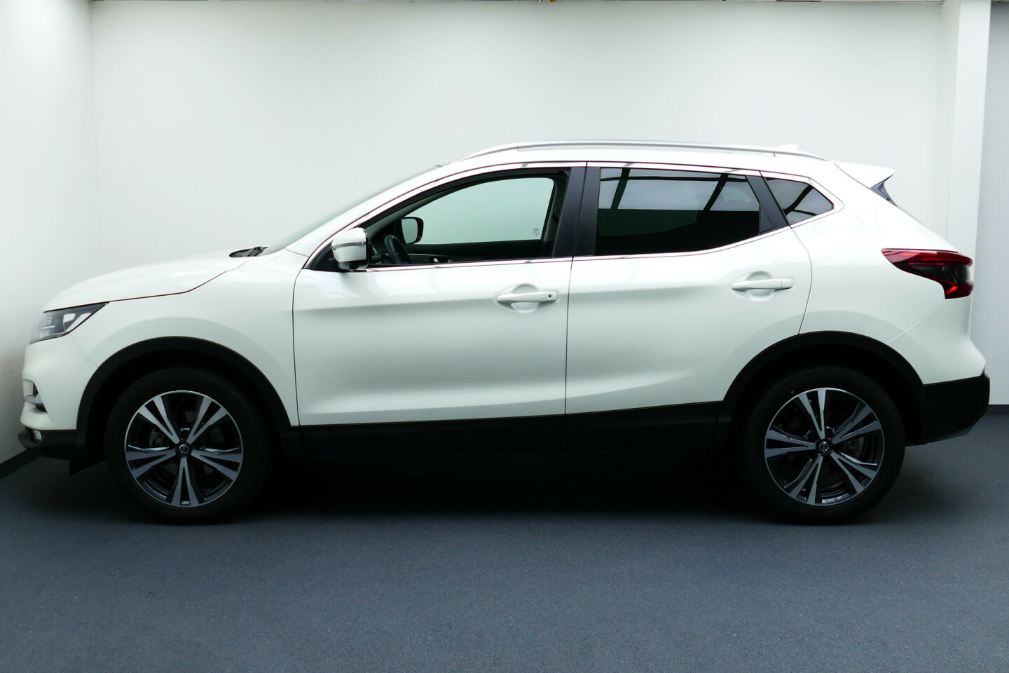 Nissan-QASHQAI-10