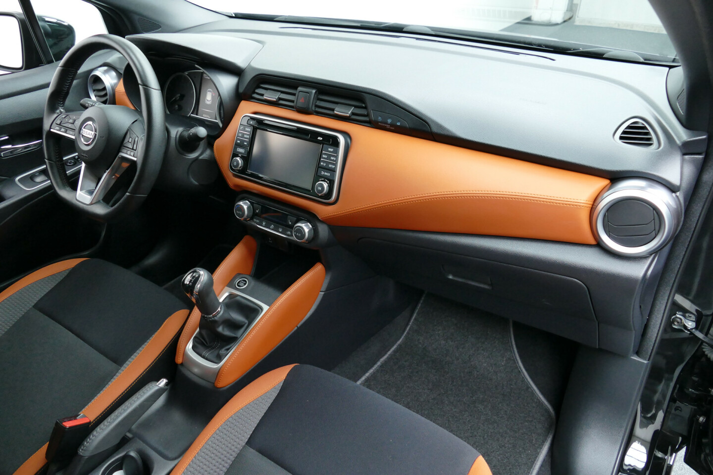 Nissan-Micra-5